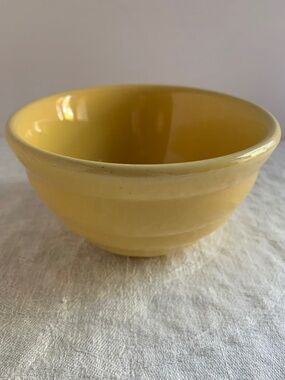 Vintage Bauer Ringware Chinese Yellow Fruit Bowl 5.5” Beehive Pottery